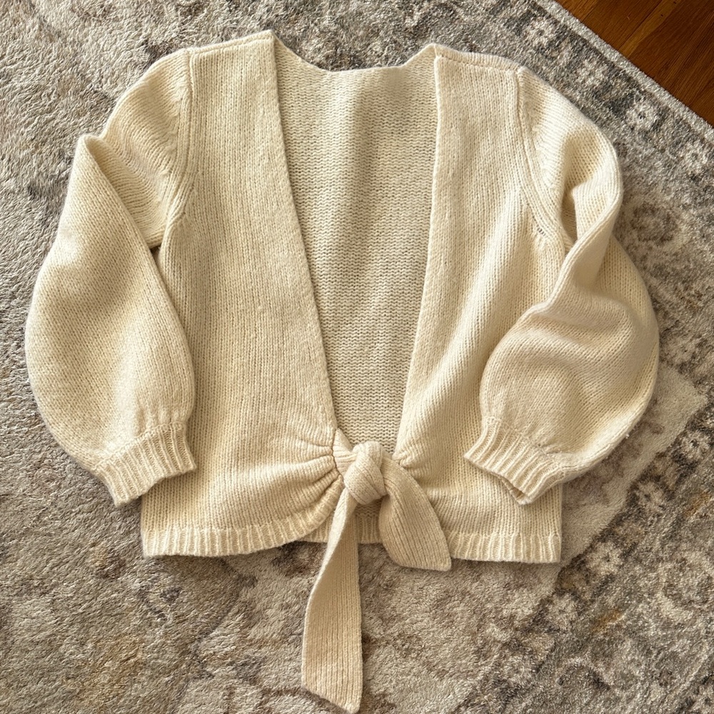 Amour Vert Ivory Tie-Front Cardigan